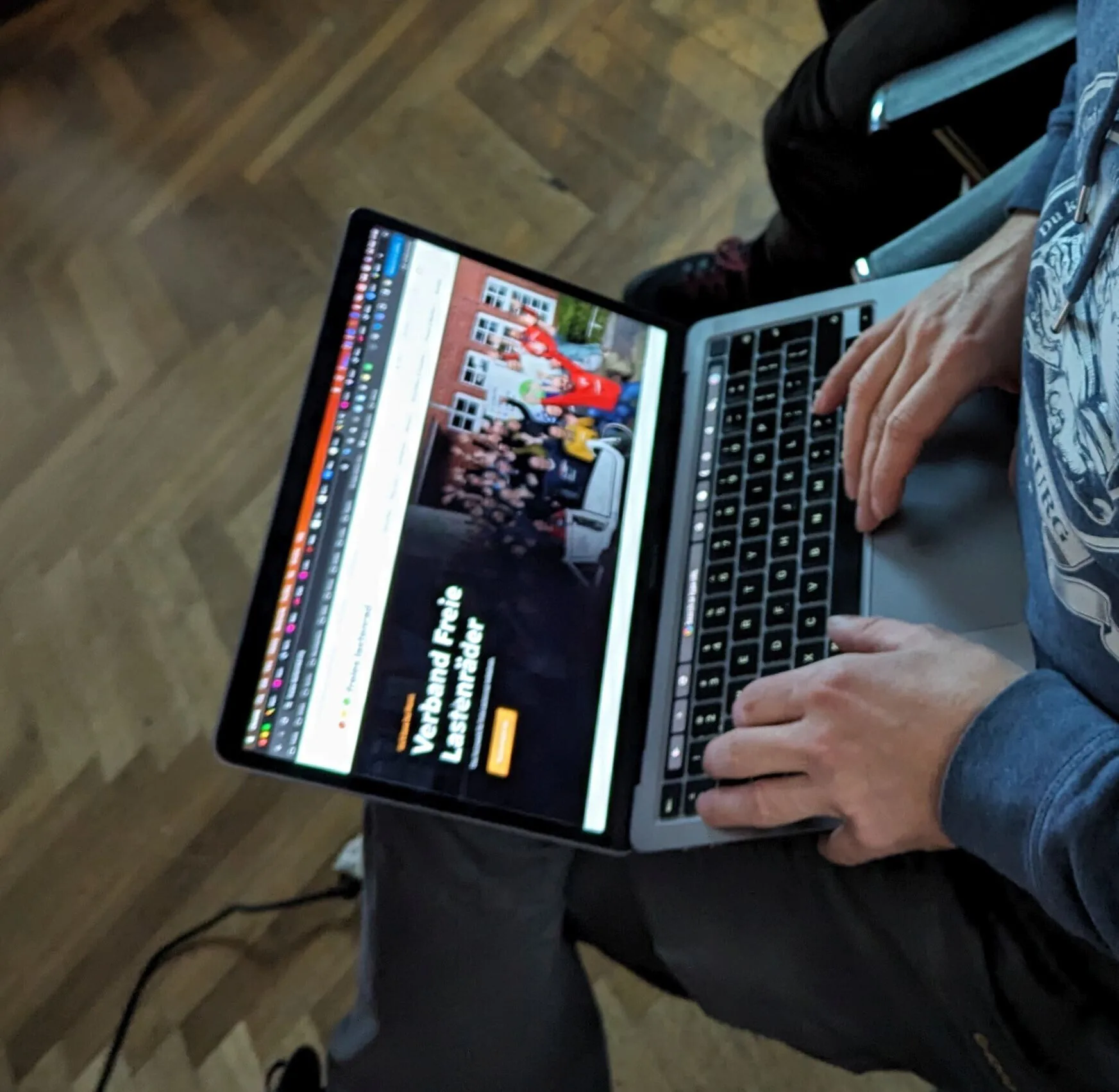 helfende Hände für die neue VFL Webseite